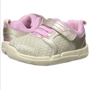 Stride Rite- Gold sneakers